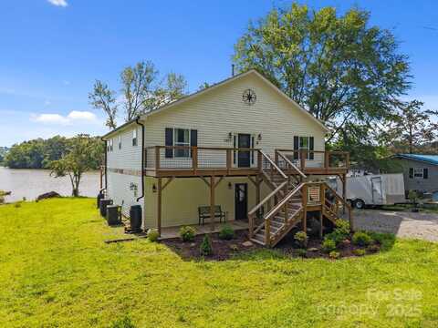 1077 Jackson Road, Fort Lawn, SC 29714