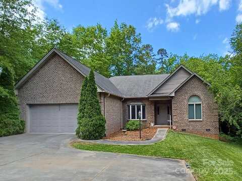1061 NW 14th Avenue Drive NW, Hickory, NC 28601
