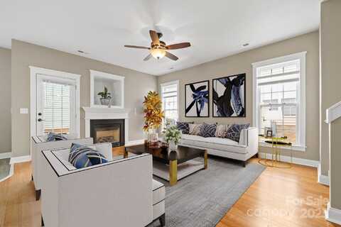 132 E Morehouse Avenue, Mooresville, NC 28117
