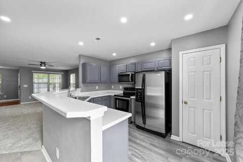 17562 Caldwell Track Drive, Cornelius, NC 28031