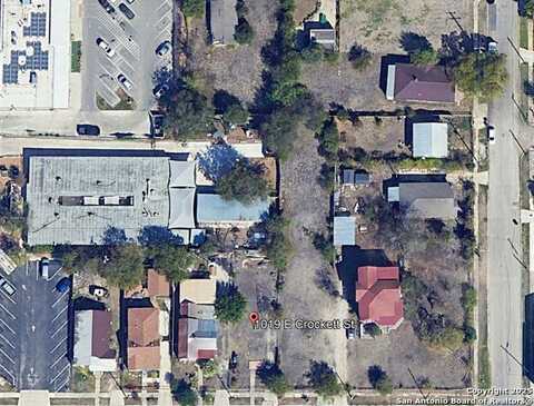 1019 E CROCKETT ST, San Antonio, TX 78202