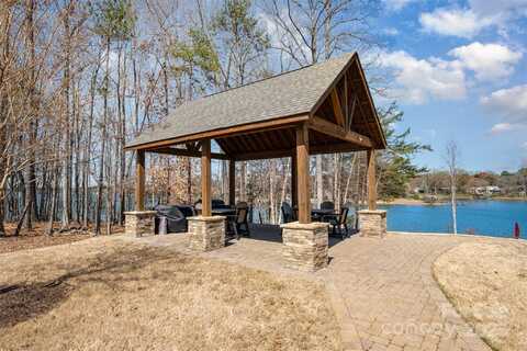 108 Helm Lane, Mooresville, NC 28117