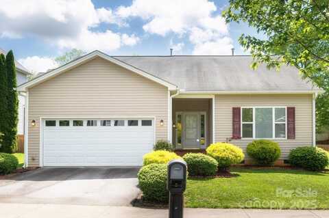 22 Scottish Circle, Asheville, NC 28803