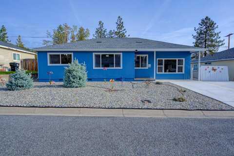 704 Pioneer St., Yreka, CA 96097