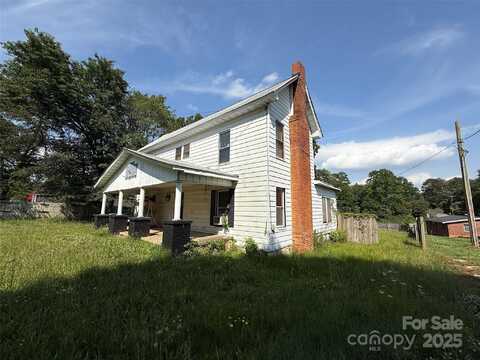 1445 33rd Street SW, Hickory, NC 28602
