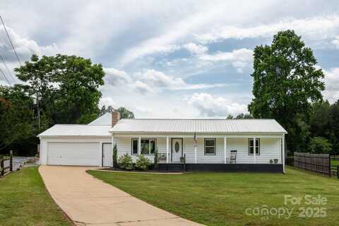 2054 Hickory Hills Drive, Denver, NC 28037