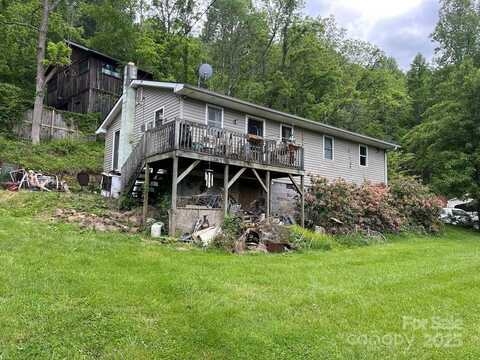 125 Parker Cove Road, Weaverville, NC 28787