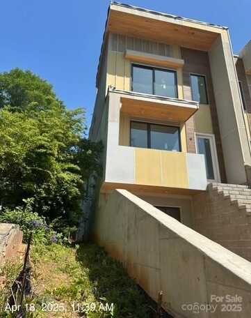 312 Wesley Heights Way, Charlotte, NC 28208