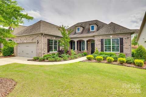 15927 Vale Ridge Drive, Charlotte, NC 28278