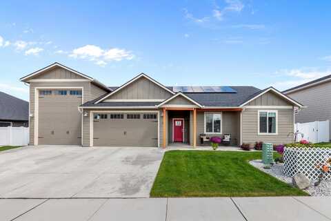 10 W 13th St, Deer Park, WA 99006