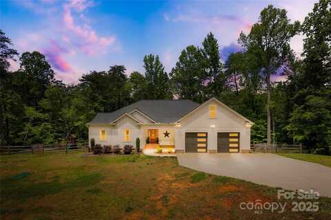 5615 American Way, Denver, NC 28037