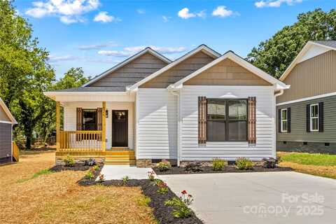 626 W Bell Street, Statesville, NC 28677