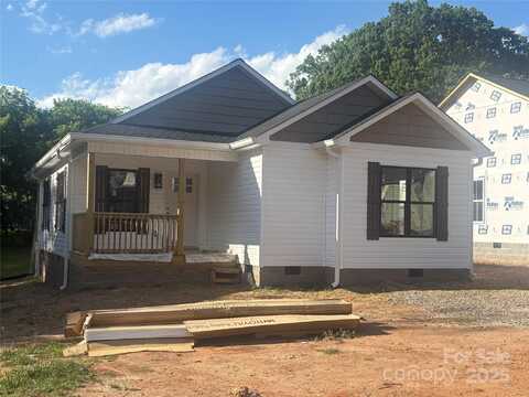 626 W Bell Street, Statesville, NC 28677