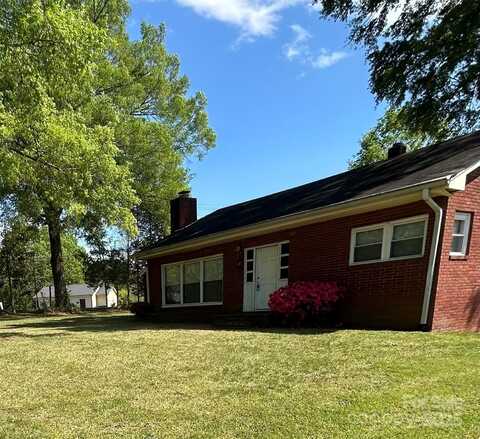 610 E Maryland Avenue, Bessemer City, NC 28016