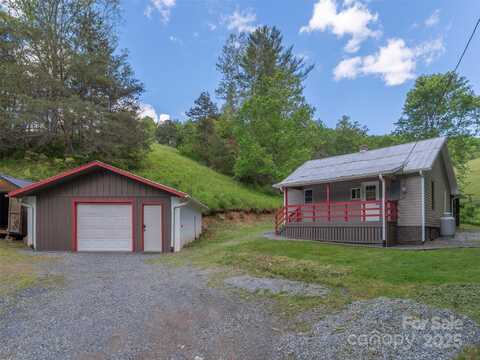 280 Noland Drive, Clyde, NC 28721