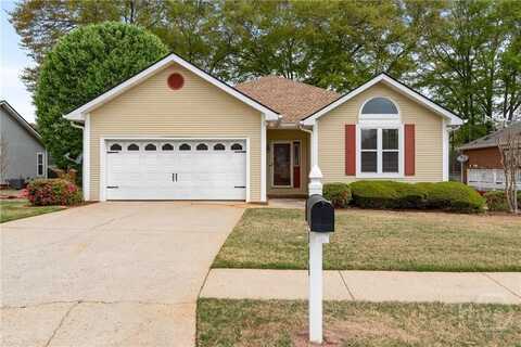 210 Brittany Chase, Fayetteville, GA 30214