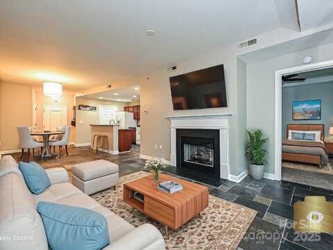 718 W Trade Street, Charlotte, NC 28202