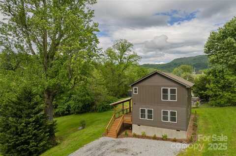 70 Lennon Leigh Lane, Waynesville, NC 28786