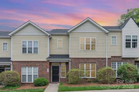 4368 Yoruk Forest Lane, Charlotte, NC 28211
