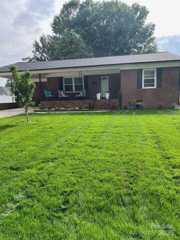 202 Kenwood Avenue, Cherryville, NC 28021