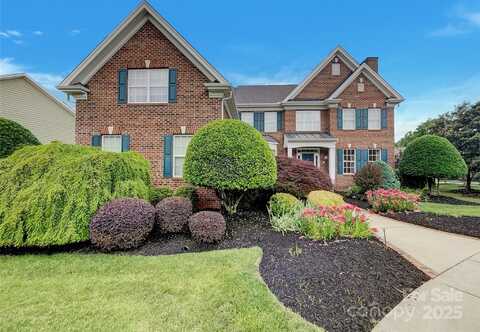 1000 Sarandon Drive, Matthews, NC 28104