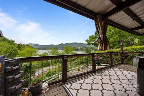 414 Access Road, Waynesville, NC 28785