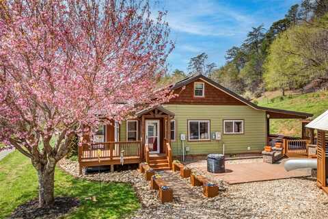 3610 Collettsville Road, Lenoir, NC 28645