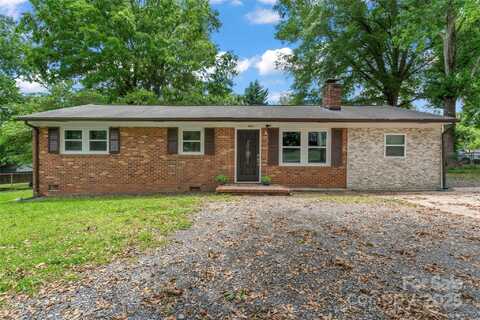 2401 Woodleaf Drive, Gastonia, NC 28052