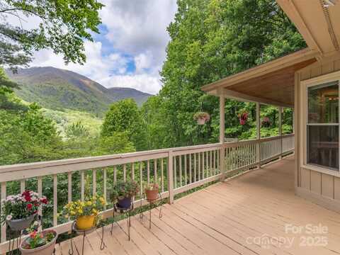 227 Soco Acres Road, Maggie Valley, NC 28751