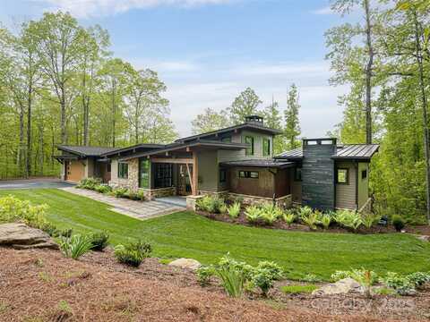 391 High Hickory Trail, Swannanoa, NC 28778