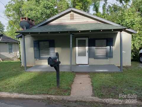 381 N Cleghorn Street, Rutherfordton, NC 28139
