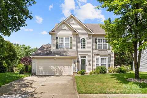 12824 Harvest Time Court, Charlotte, NC 28278