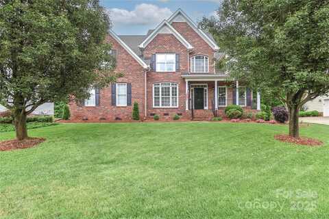 212 Forest Walk Way, Mooresville, NC 28115