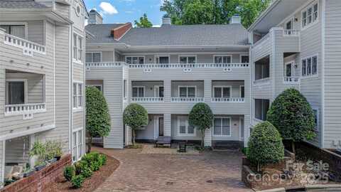 2715 Selwyn Avenue, Charlotte, NC 28209