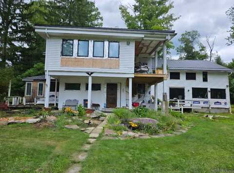 909 Snake, Ebensburg, PA 15931