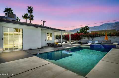 677 Highland Drive, Palm Springs, CA 92264