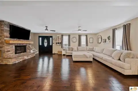 612 Bishop Road, Glasgow, KY 42141