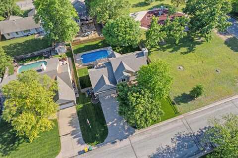 7715 W Barrington St, Wichita, KS 67212