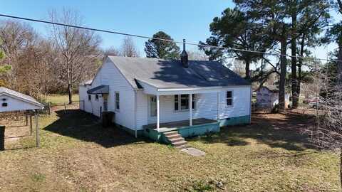 352 3rd St, Emporia, VA 23847