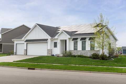 409 Peterson Trail, Oregon, WI 53575