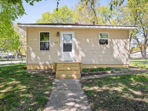 1450 S Willard Avenue, Janesville, WI 53546