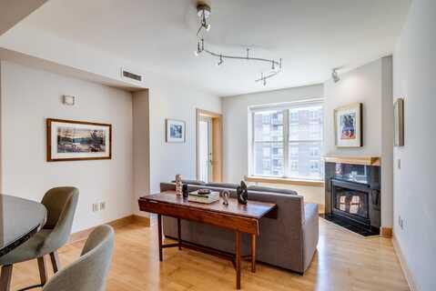 333 W Mifflin Street, Madison, WI 53703