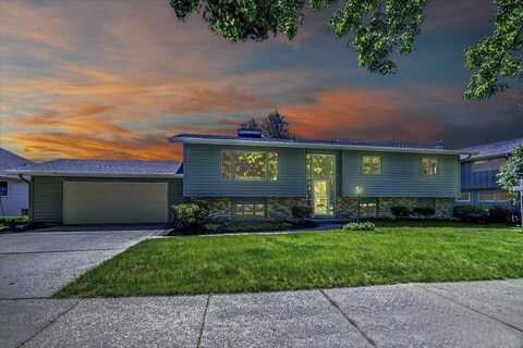 5401 Comanche Way, Madison, WI 53704