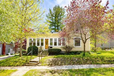 103 E Rollin Street, Edgerton, WI 53534