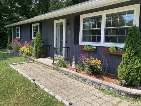 12 Allendale Road, Old Saybrook, CT 06475