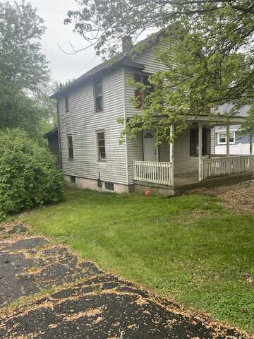 136 South Center Street, Windsor Locks, CT 06096