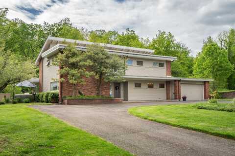 31 Westcliff Drive, West Hartford, CT 06117