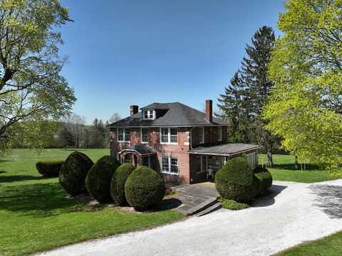 400 Gay Street, Sharon, CT 06069