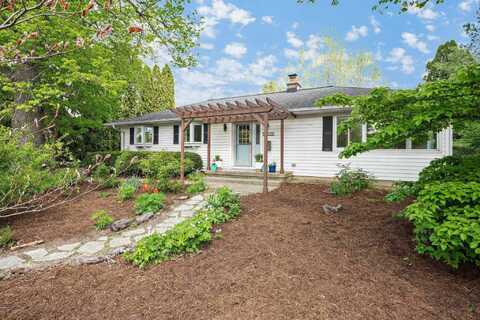 5308 McKenna Road, Monona, WI 53716
