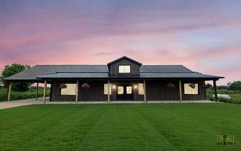 5868 S State Rd 1, Connersville, IN 47331